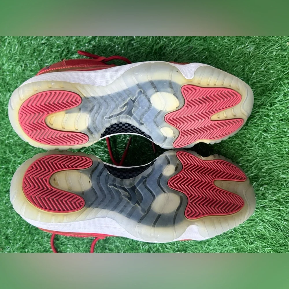 Jordan 11 Retro Win Like 96‎ Size 8.5